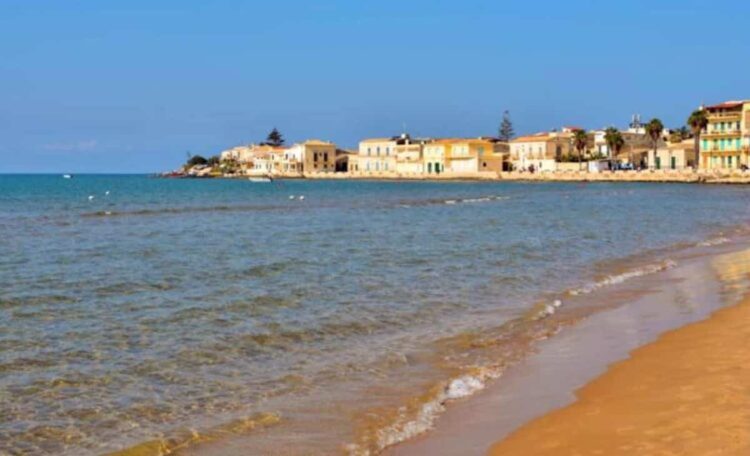 Turista morto a Sampieri, probabile malore in mare