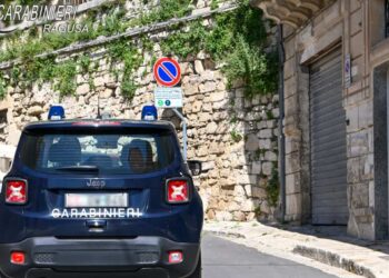 Controlli serrati dei Carabinieri nel centro storico di Ragusa