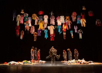 Extra moenia di Emma Dante al teatro Garibaldi di Modica