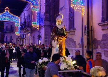 Povia in concerto a Monterosso Almo per la festa di Maria Santissima Bambina