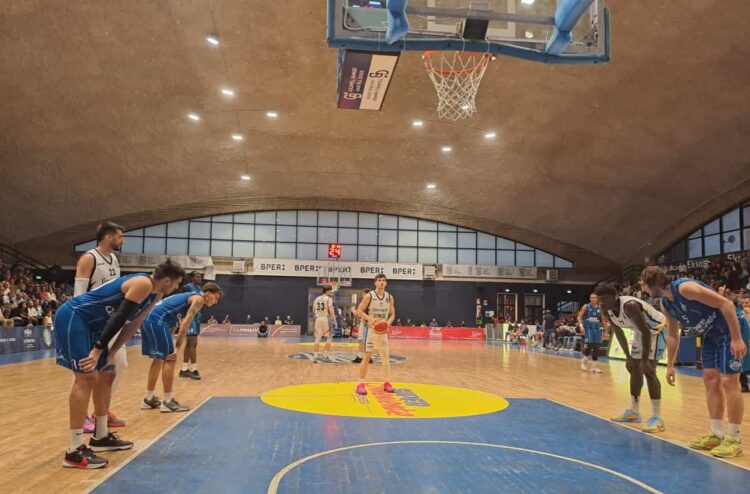 La Virtus Ragusa difende, sprinta e diverte: battuta Brindisi 86-69