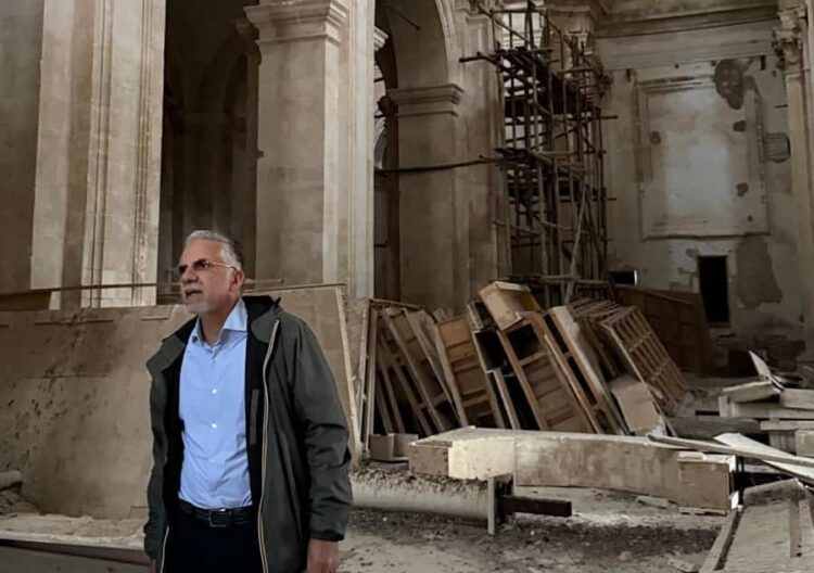 L’On. Abbate visita la Chiesa di San Matteo a Scicli: Pronti a sbloccare i fondi per il restauro completo