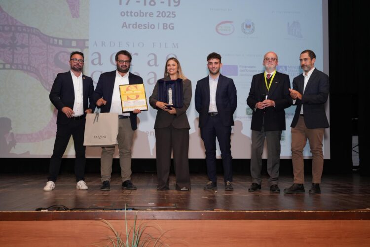 Sacrae Scene Film Fest, Martina Giannone di Scicli premiata con Sul dorso della folla