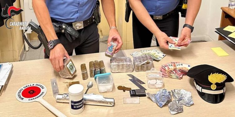 Ragusa, spaccio in centro storico: sequestrati quasi di 2 kg di stupefacenti