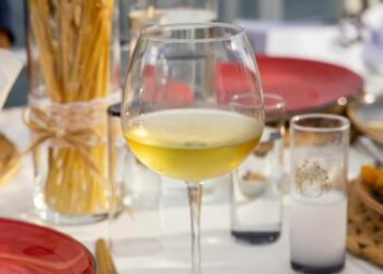 5 abbinamenti perfetti tra piatti siciliani e Champagne