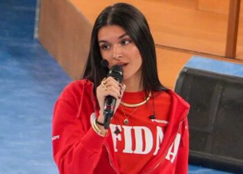 Eva Sinacciolo di Scicli ad Amici sfida Flavia Buoncristiani