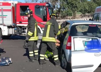 Incidente sulla Ragusa mare: madre e figlia in ospedale