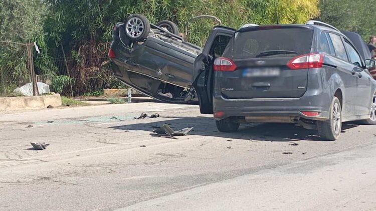 Incidente sulla Vittoria Scoglitti, scontro tra due auto: 2 feriti