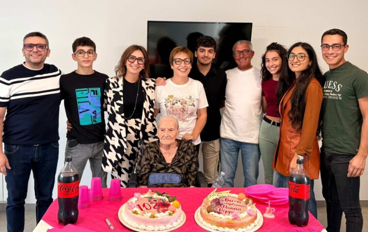 Scicli, Giuseppa Rinzo festeggia 102 anni