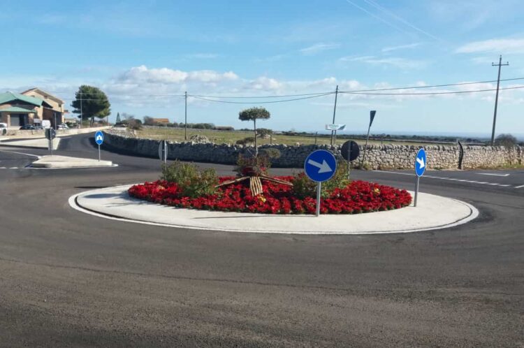 Modica, pubblicità su rotatorie in cambio della loro gestione