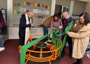 Giarratana, donata una giostrina alla scuola dell'Infanzia Capuana