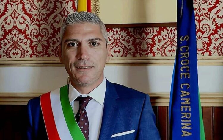 Modica, auto GdF incendiate: la solidarietà del sindaco di Santa Croce Camerina