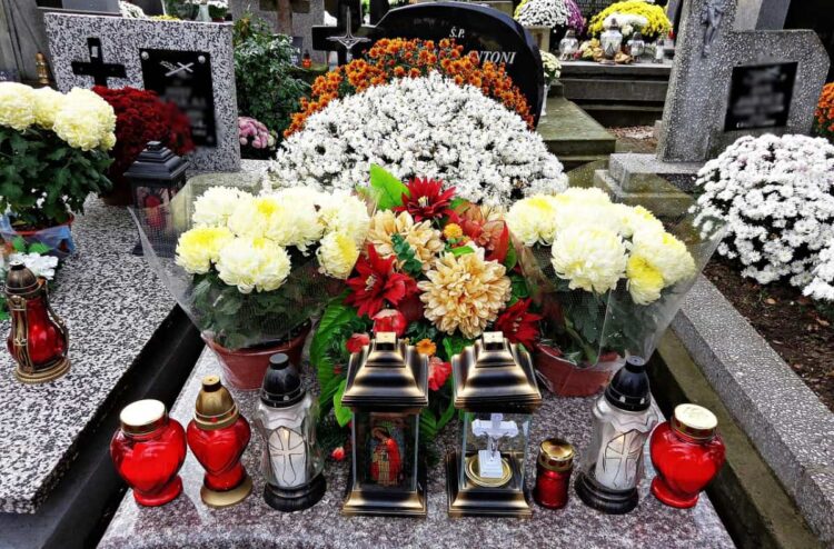 2 novembre festa dei morti: origini, tradizioni e proverbio