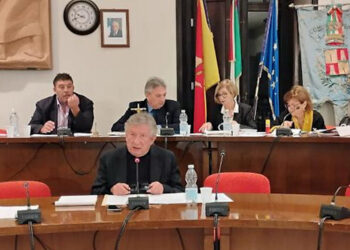 spica, approvata la mozione di sfiducia al sindaco Leontini: farà ricorso