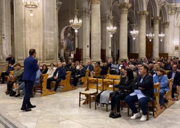 Modica, grande partecipazione all'incontro con lo psicoterapeuta Salvo Noè