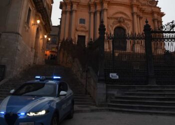 Ragusa, fuochi pirotecnici abusivi sul sagrato di San Giorgio di Ibla, denunciato vittoriese 