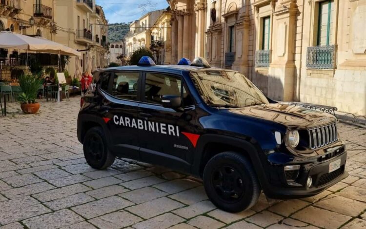 Aveva rubato in un negozio e deteneva droga: in carcere uno sciclitano