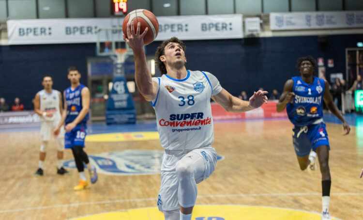 La SuperConveniente Ragusa torna in scena a Corato