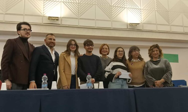 Vittoria, premiati 2 studenti dei licei classico e scientifico, premio speciale per giovane violinista