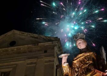 Santa Lucia, la processione per le vie di Comiso