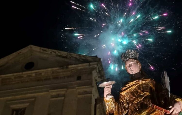 Santa Lucia, la processione per le vie di Comiso