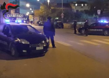 Comiso, arrestato mentre tenta di rubare un'auto
