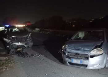 Incidente Vittoria, scontro tra 2 auto: feriti lievi