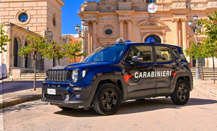 Ispica: non rispetta le prescrizioni degli arresti domiciliari e viene condotto in carcere