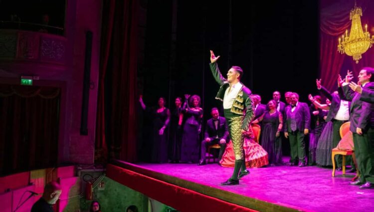 Modica, sold out al Teatro Garibaldi per La Traviata