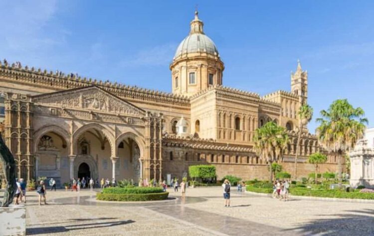 Dalla Cattedrale ai mercati di Ballarò e Vucciria: Palermo da vivere a piedi