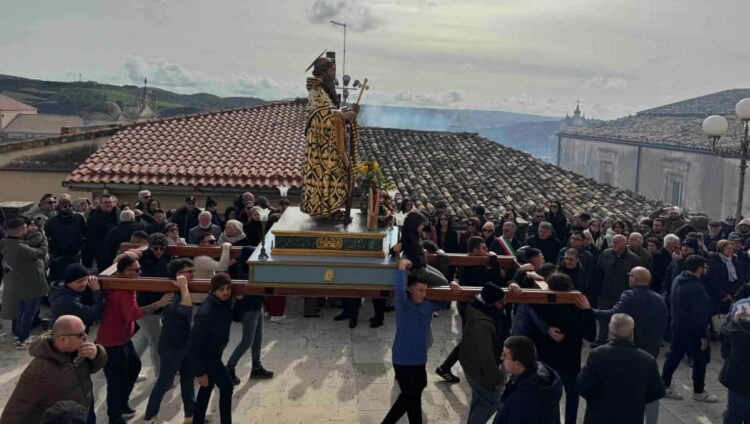 Giarratana, numerosi i fedeli alle processioni in onore di Sant'Antonio Abate