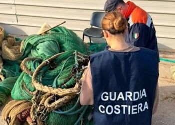 Pozzallo, pesca a strascico sotto costa: scatta il sequestro