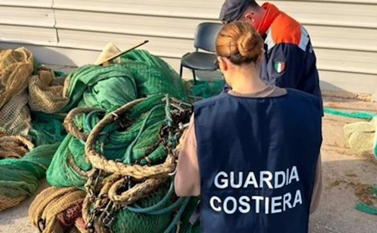 Pozzallo, pesca a strascico sotto costa: scatta il sequestro