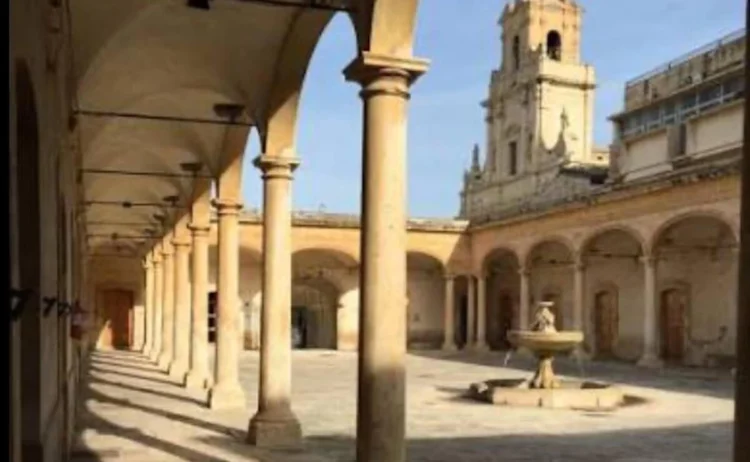 Comiso chiude con grande successo la mostra collettiva Nove