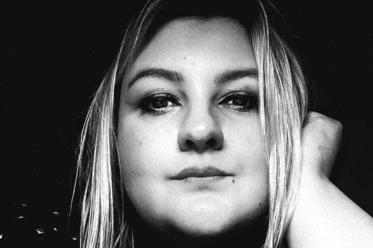 Modica, i funerali di Cristina Guccione morta a 36 anni