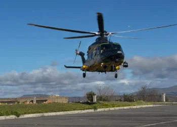 Giorgia Meloni a Niscemi: sorvolo in elicottero