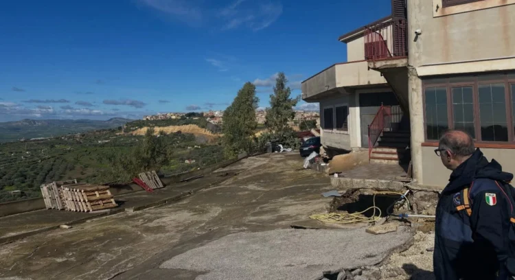 Frana Niscemi: sospendere rate mutui e pagamenti tasse per abitazioni inagibili o distrutte