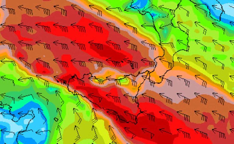Ciclone Mediterraneo verso la Sicilia: rischio piogge alluvionali e venti tempestosi