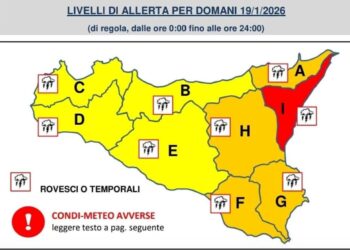 Maltempo Sicilia, allerta rossa e arancione da Messina a Ragusa: temporali, venti di burrasca e forti mareggiate
