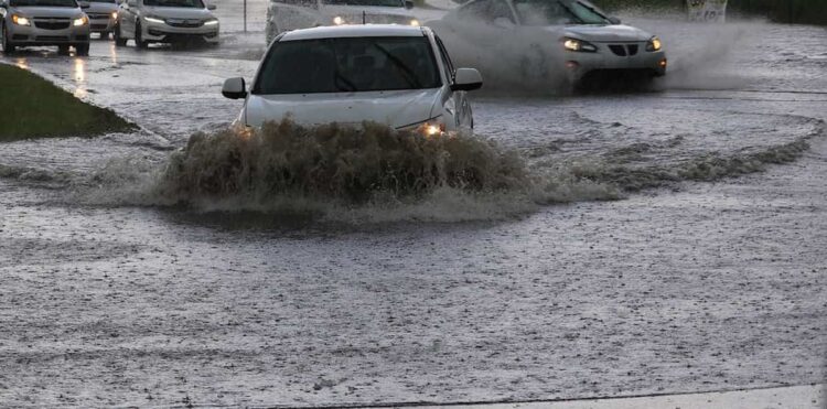 Emergenza maltempo a Ragusa: limitare gli spostamenti