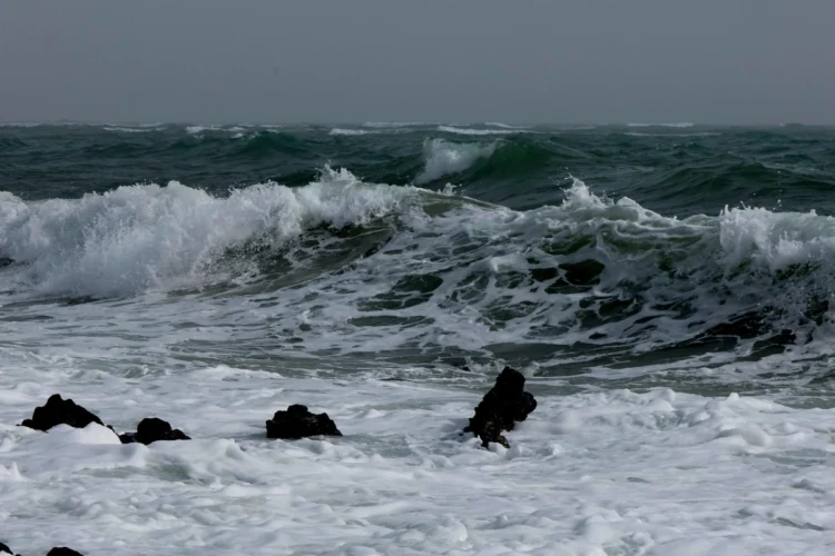 Maltempo Sicilia, in arrivo venti di burrasca e mareggiate sulle coste