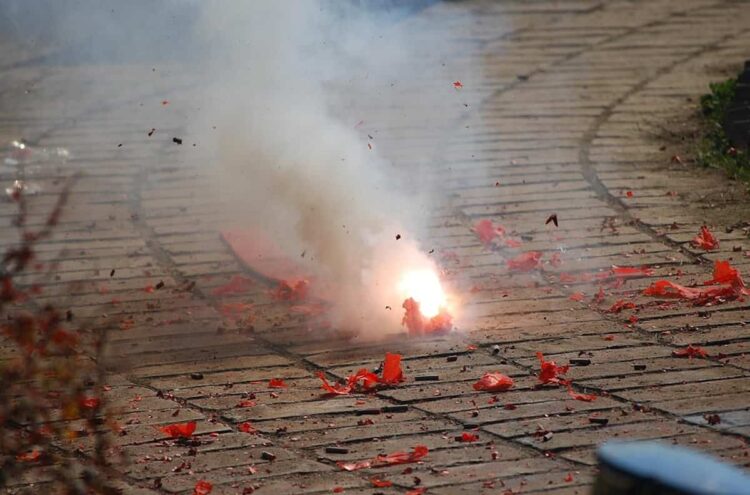 Capodanno Modica, petardo gli esplode in mano: ferito 60enne