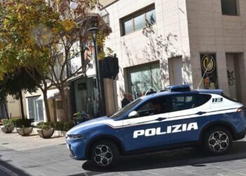 Ragusa, spaccia mentre è ai domiciliari: arrestato 33enne