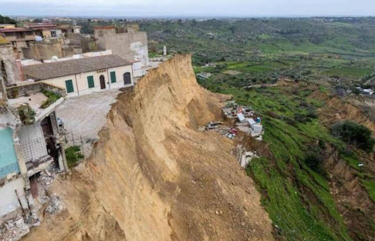 Frana a Niscemi: Ragusa non è rimasta a guardare