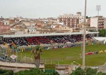 Stadio Vittoria, consegnati i lavori per la nuova illuminazione