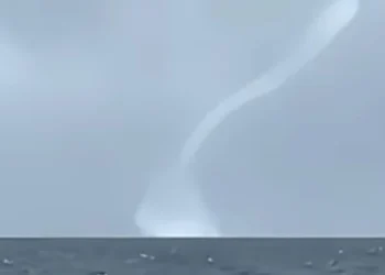 Tromba marina nel mare di Marzamemi