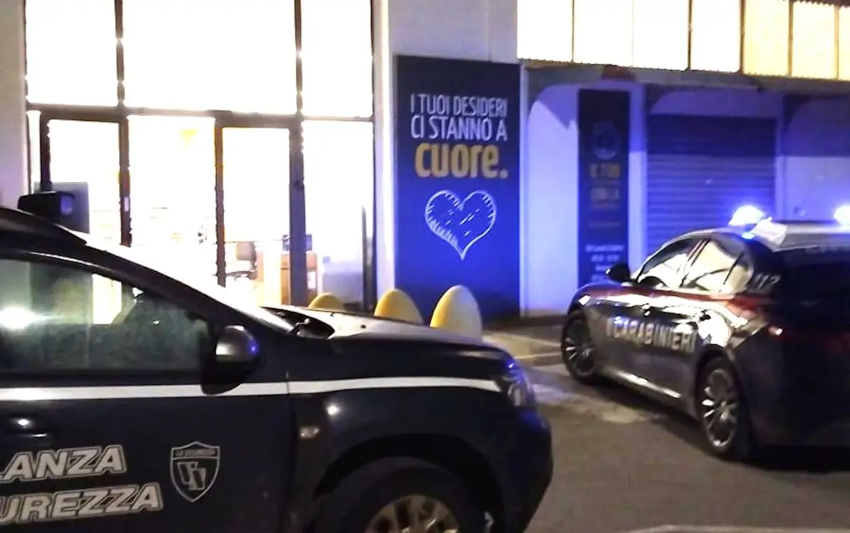 Vittoria, tentato la notte scorsa furto in un supermercato