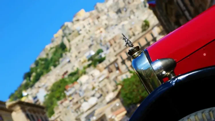 Ragusa oggi il Veteran Car Club Ibleo celebra 35 anni di attività
