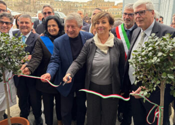 L’assessore regionale della Salute Faraoni in provincia di Ragusa: inaugurate nuove strutture