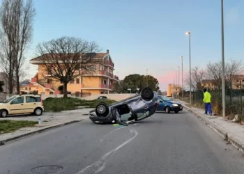 Incidenti in serie in via Irlanda a Ragusa FOTO